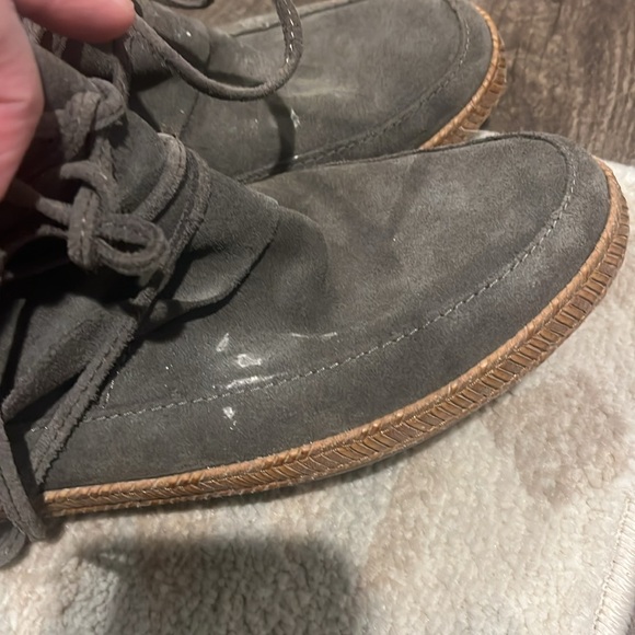 Ugg Moccasin Boots - Picture 4 of 4